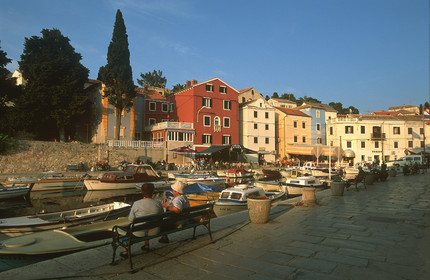 CROATIE. ILE DE LOISINJ. VELI LOSINJ