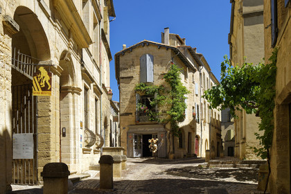 France, Uzes
