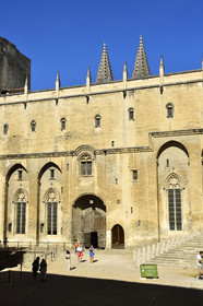 France, Avignon